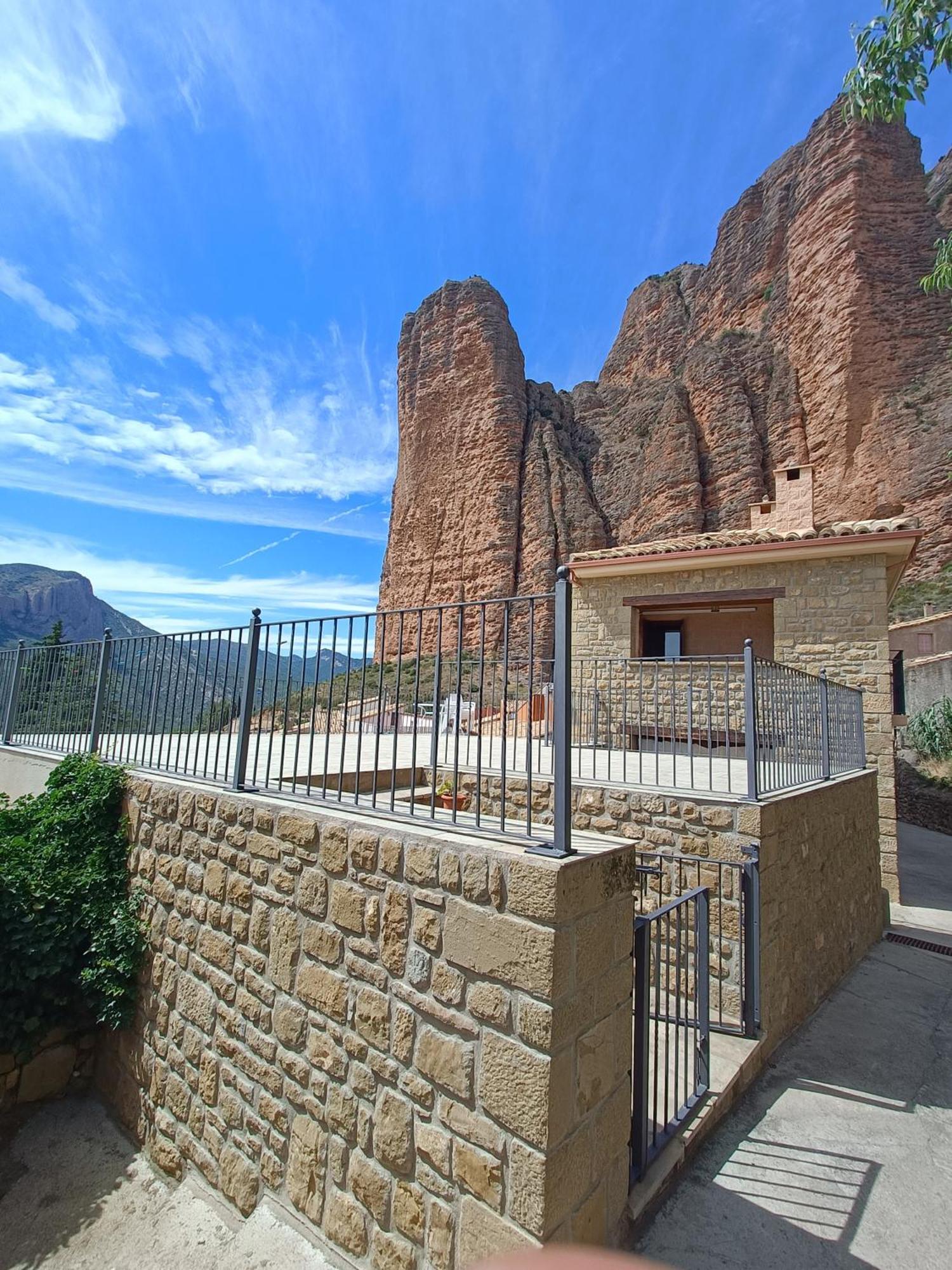 Estudio Cinco Personas Riglos Kültér fotó